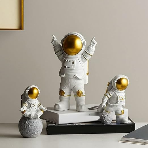 Resin Astronaut Spaceman Statue Ornament For Home, Office, Desktop, Car  Dashboard, Table top Figurine Decors Set of 3 - Golden